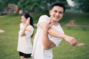Cách đào thải ma túy ra khỏi cơ thể một cách an toàn 3 Tập luyện thể dục thể thao