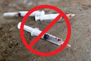 Chăm sóc và phòng ngừa lây nhiễm HIV cho người khác